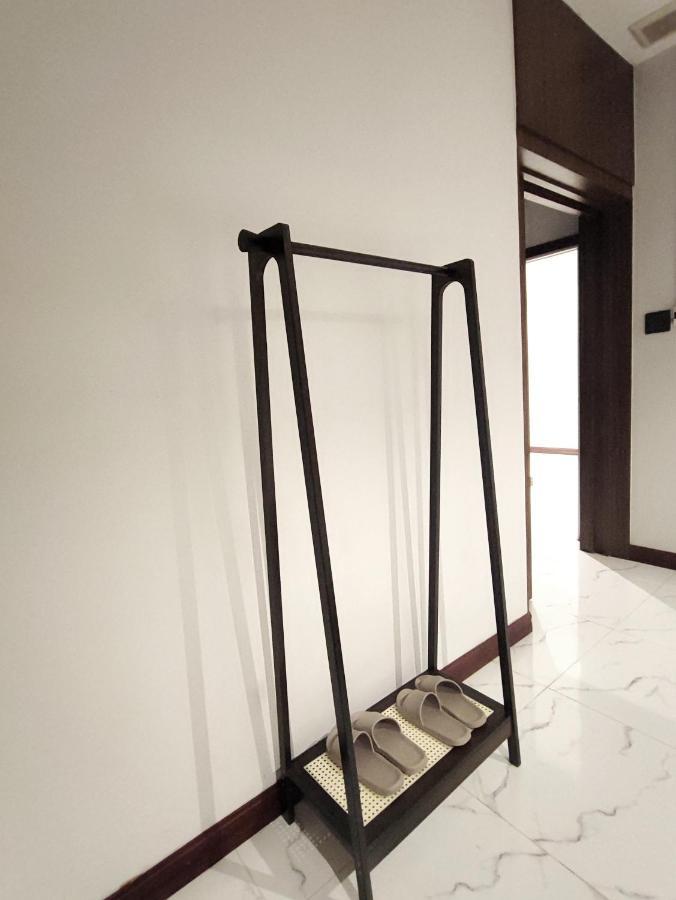 مبيت وإفطار فيينتيان Jenny Airport Lounge المظهر الخارجي الصورة